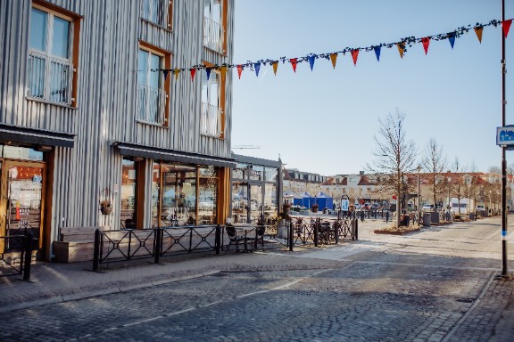 Byggnad och torg